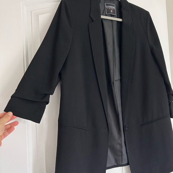 Blazer - Picture 2 of 2